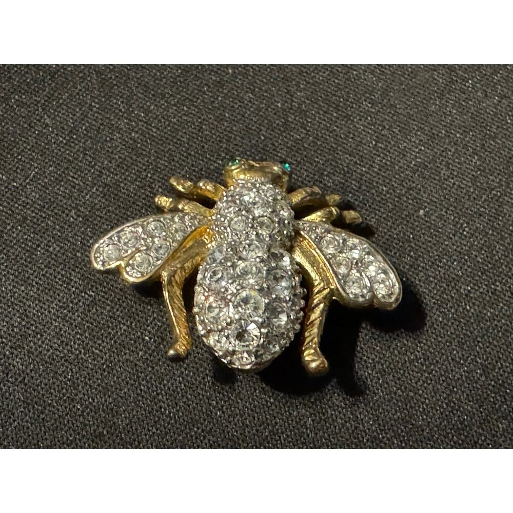 Joan Rivers Classic Collection Rhinestone Bumble Bee Pendant